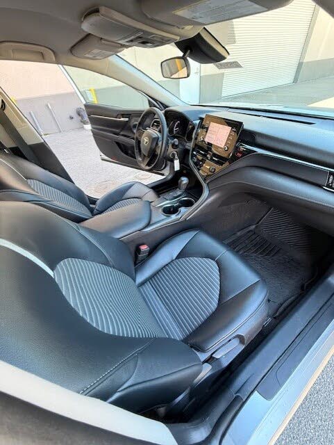 2021 Toyota Camry SE FWD