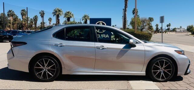 2021 Toyota Camry SE FWD